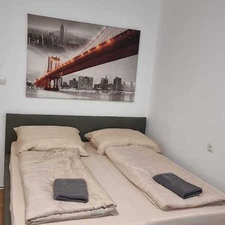Premier Triple Room Mz Viena Exterior foto