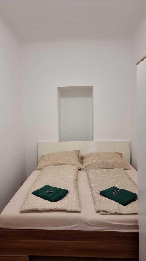 Premier Triple Room Mz Viena Exterior foto