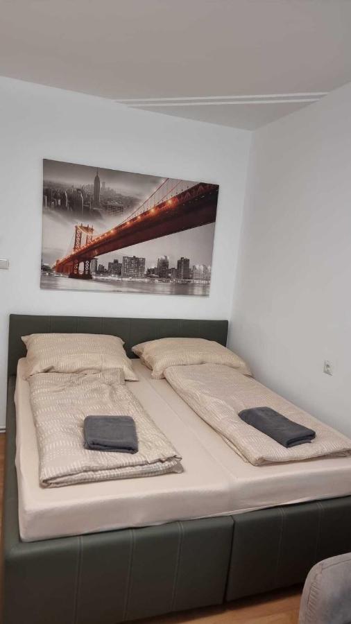 Premier Triple Room Mz Viena Exterior foto