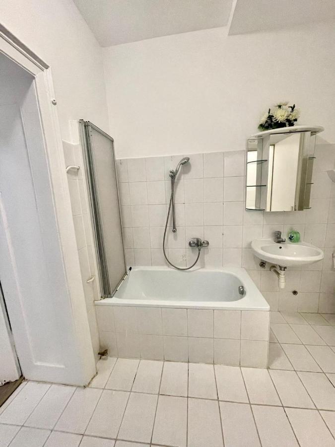 Premier Triple Room Mz Viena Exterior foto